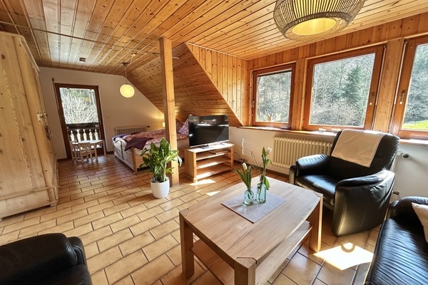 Lavendel Wohnzimmer mit Panoramablick und 2 Schlafgelegenheiten,sowie Balkonzugang