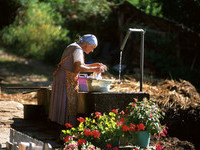 Brunnen Biederbach (Bildnachweis: Tourismus GmbH & Co.KG  ZweiTlerLand )