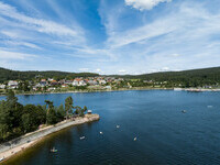 Blick auf den See, den Ort Schluchsee und die Amalienruhe (Bildnachweis:   Hochschwarzwald Tourismus GmbH)