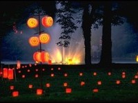 Lichterfest (Bildnachweis: Mit freundlicher Genehmigung der Bade- und Kurverwaltung Bad Bellingen) Lichterfest (Bildnachweis: Mit freundlicher Genehmigung der Bade- und Kurverwaltung Bad Bellingen)
