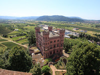 Schloss (Bildnachweis: Mit freundlicher Genehmigung der Gemeinde Ortenberg) Schloss (Bildnachweis: Mit freundlicher Genehmigung der Gemeinde Ortenberg)