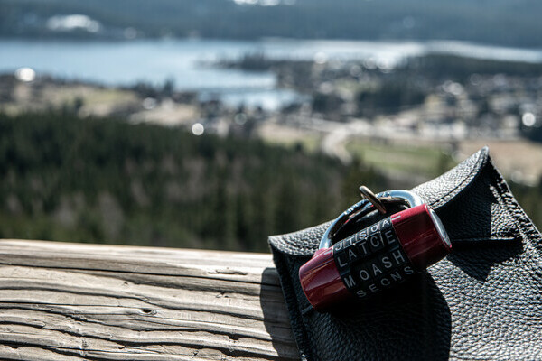 Das verlorene Dorf Bildnachweis: Mit freundlicher Genehmigung von Berggeheimnis Das verlorene Dorf Bildnachweis: Mit freundlicher Genehmigung von Berggeheimnis