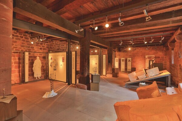 Ein Ausstellungsraum des Klostermuseums Copyright: (© Staatliche Schlösser und Gärten Baden-Württemberg - Foto: Markus Schwerer) Ein Ausstellungsraum des Klostermuseums Copyright: (© Staatliche Schlösser und Gärten Baden-Württemberg - Foto: Markus Schwerer)