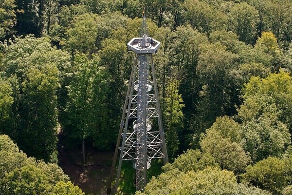M it freundlicher Genehmigung des Vereins Eichbergturm e.V. Werner Fischer M it freundlicher Genehmigung des Vereins Eichbergturm e.V. Werner Fischer