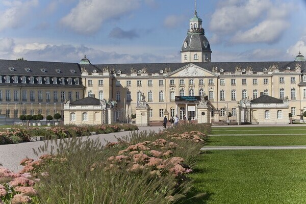 Karlsruher Schloss Bildnachweis: Mit freundlicher Genehmigung der KTG Karlsruhe Tourismus GmbH